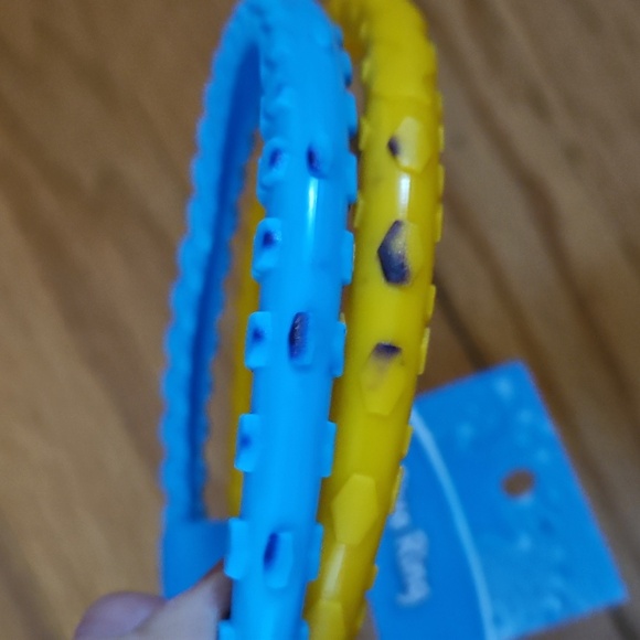 Pool/Swim Set: 2 Inflatable Swim Rings, Splash Catcher Game, & 12 Dive Rings NWT - Picture 6 of 6